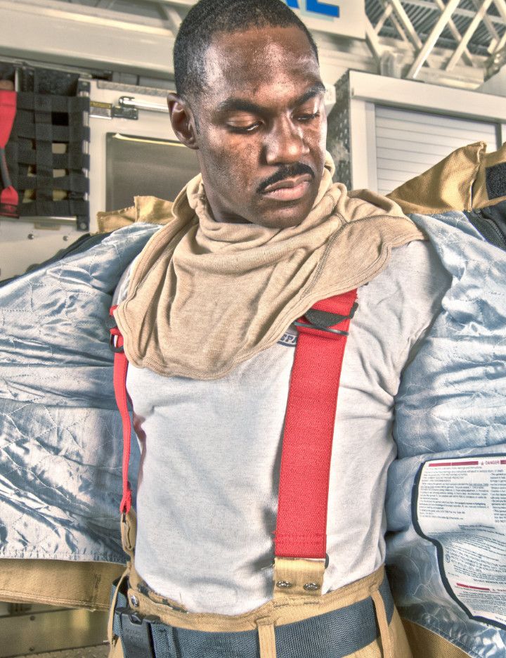Safety Components社製 Glide Ice™Nomex® サーマルライナー